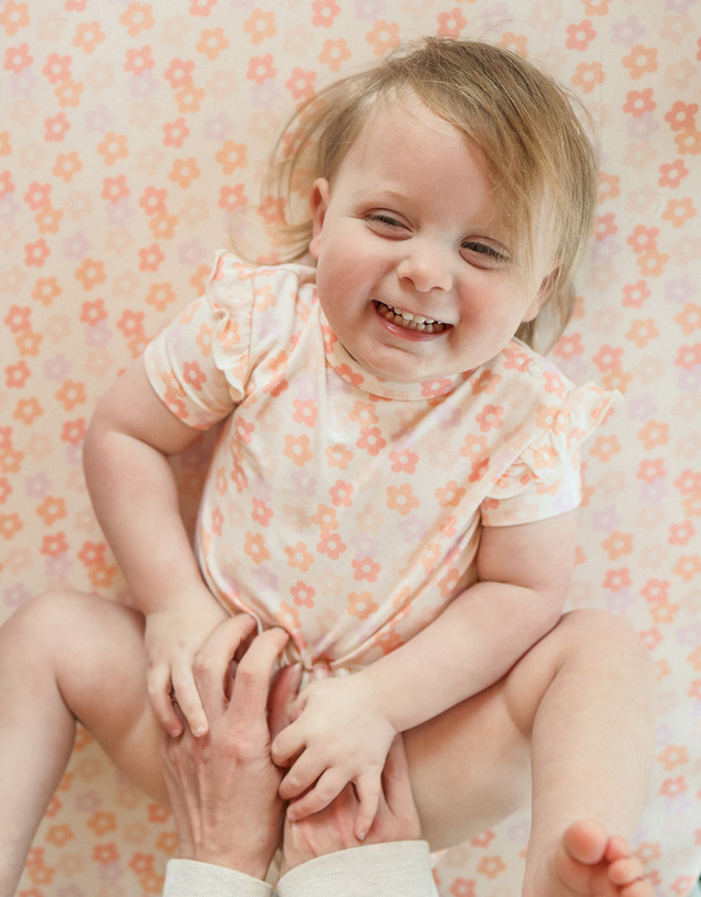 Kynd Baby - Fitted Cot Sheet in Blooms