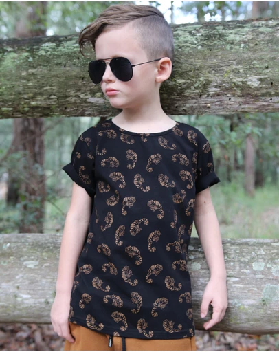 OOVY - Chameleon Tee