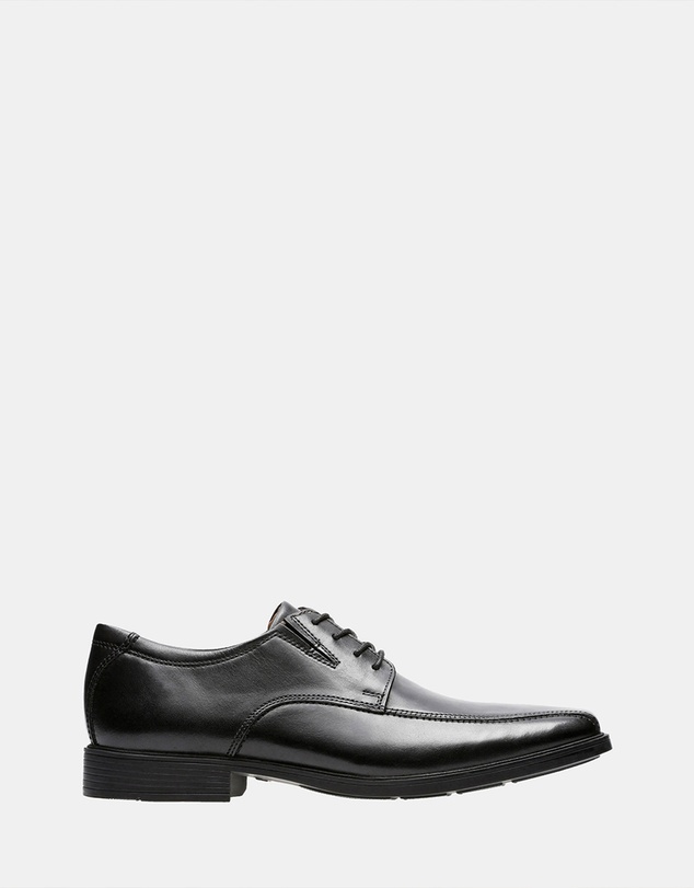 Clarks - Tilden Walk Black