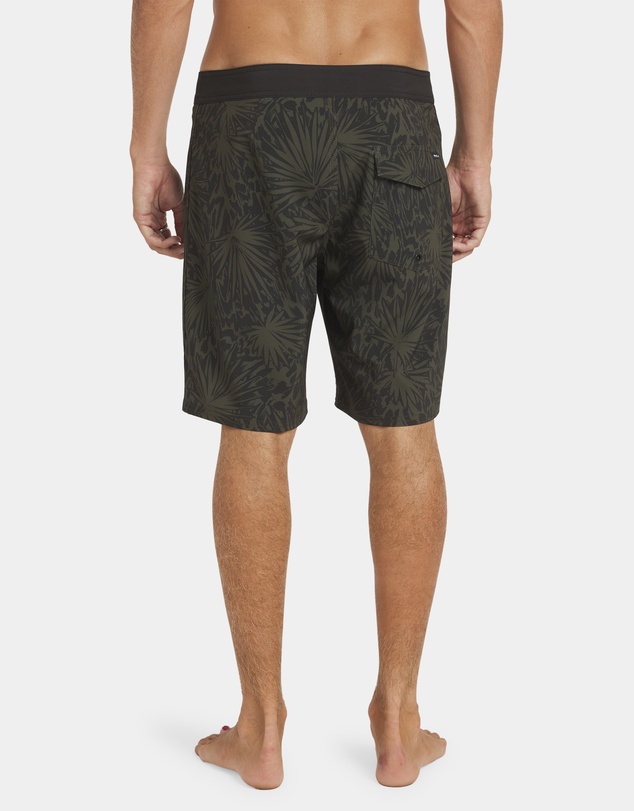 RVCA - Mens VA Trunk Print 19
