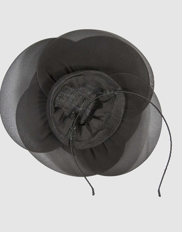 Max Alexander - Black Flower Racing Fascinator