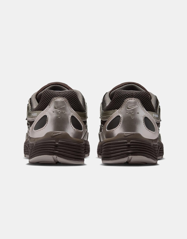 Nike - P-6000 Metallic - Women's