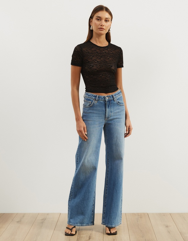 Atmos&Here - Tia Short Sleeve Lace Top