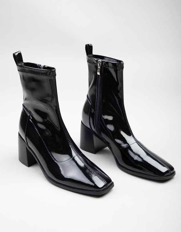 RAID - Allona Block heeled ankle boots in black