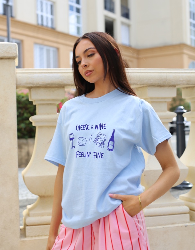 Vacancy Co - Feelin' Fine Tee