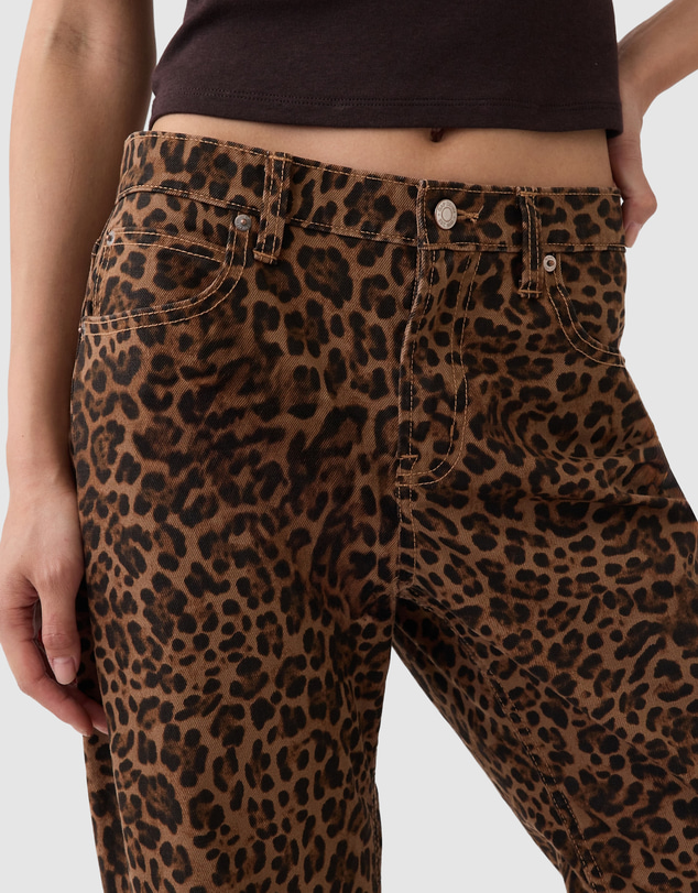 GAP - Mid Rise Straight Taper Barrel Jeans