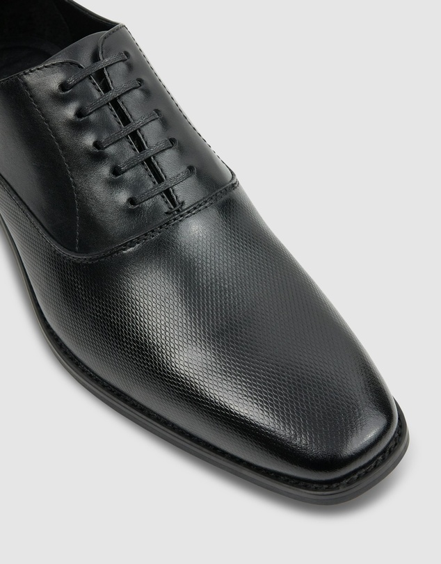 Tarocash - Yale Textured Dress Shoe