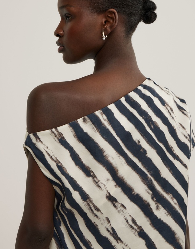 Witchery - Tipped Shoulder Top