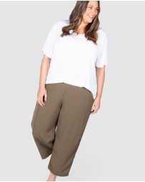 Love Your Wardrobe - Kelly Dipped Hem T-shirt