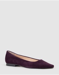 Edward Meller - ELVY Chiselled Flat Pump