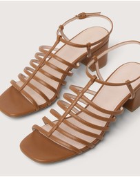 Review - Cynthia Heel