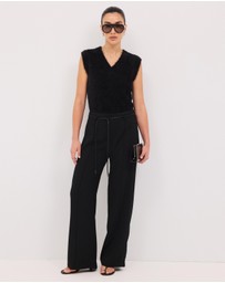 Calli - Rae V-Neck Knit Vest Top