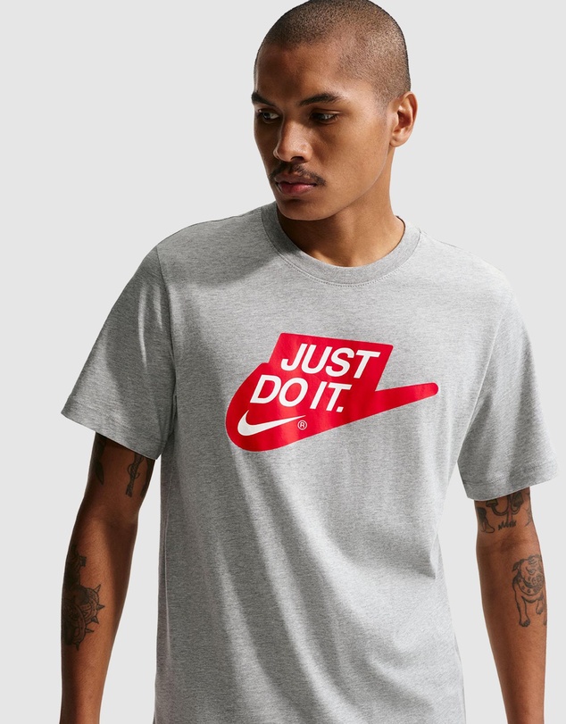 Nike - Nike Sportswear T-Shirt