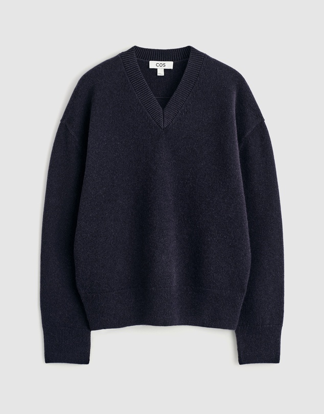 COS - Rounded Wool V-Neck Jumper