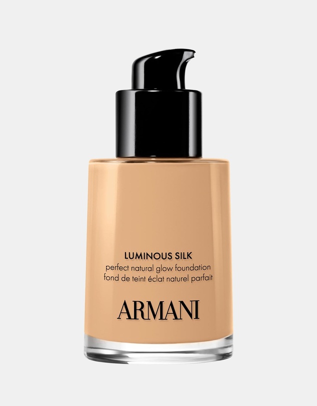 Giorgio Armani - Luminous Silk Foundation 5.2
