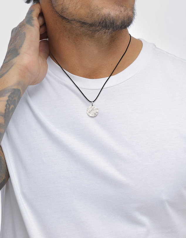 Kuzzoi - ICONIC EXCLUSIVE - Nylon Necklace with Silver Tag Pendant