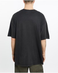 Vintage by The Real Deal - Pre Loved - Vintage 90s Wolf Wildlife Tee