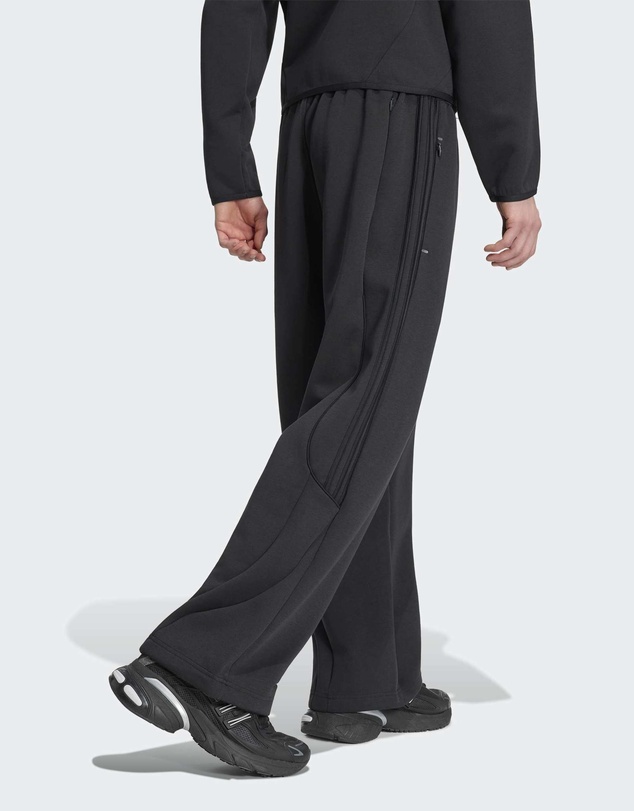 adidas Originals - SPACER TEAMGEIST 26 CUTLINE OPEN HEM PANTS Mens