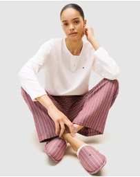 Tommy Hilfiger - Essential Flannel Pyjamas and Slippers Gift Set