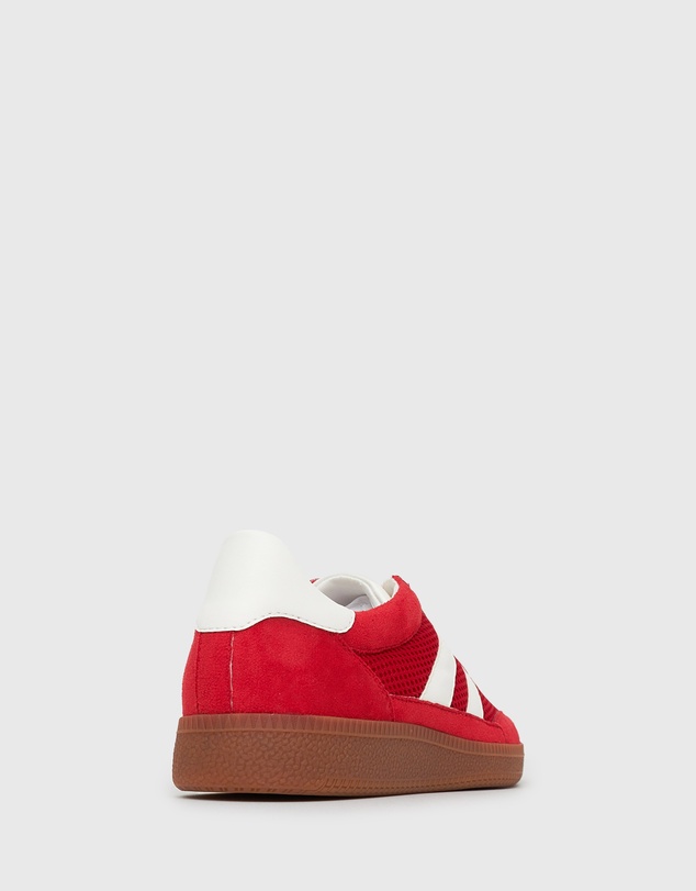 Betts - Wider Fit Berkleigh Lace-Up Casual Sneakers
