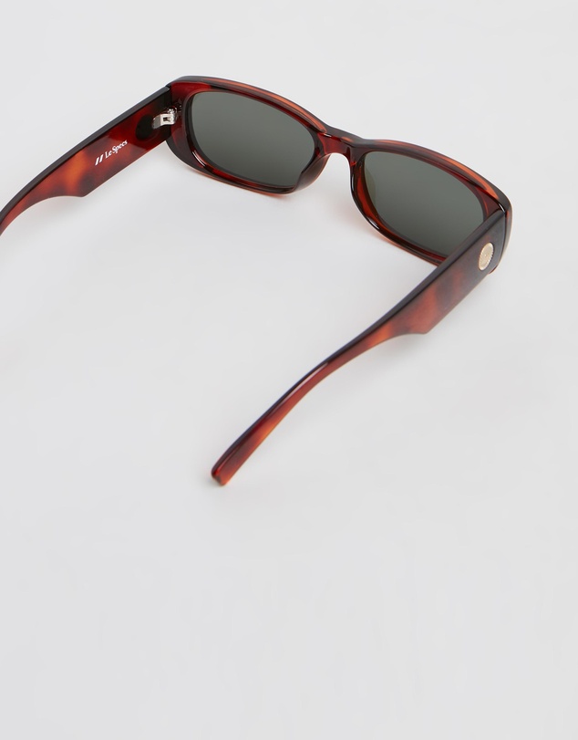 Le Specs - Unreal