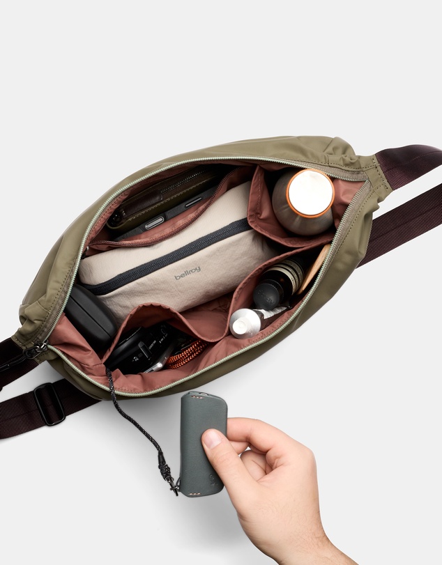 Bellroy - Laneway Crescent Bag 7L