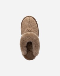 Ozwear Connection Uggs - Ugg Coquette Matelasse Emb Logo Slipper( Detachable Feature)