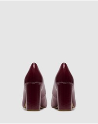Nine West - Victors