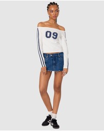 EDIKTED - 90'S Off Shoulder Long Sleeve T Shirt