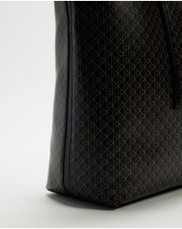 Calvin Klein - Emblem Aop Tote W/ Pouch