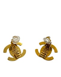 Pre-Loved by Azura Reborn - Pre-Loved CC Gold Plated Turn Lock Clip on Earrings