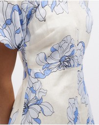 Minima Esenciales - Paityn Rosa Linen Maxi Dress
