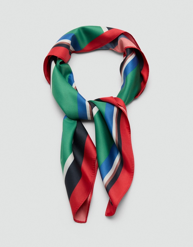 M.N.G - Marcela Scarf