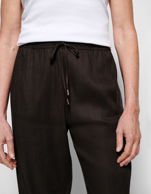Commonry - Stephanie Pant