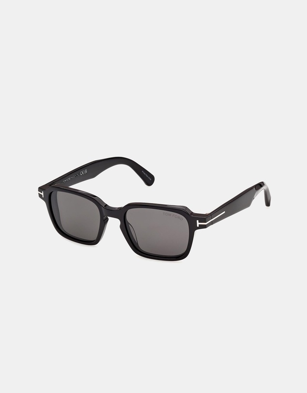 Tom Ford - Ezra-02