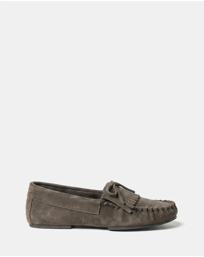 La Tribe - Tula Moccasin