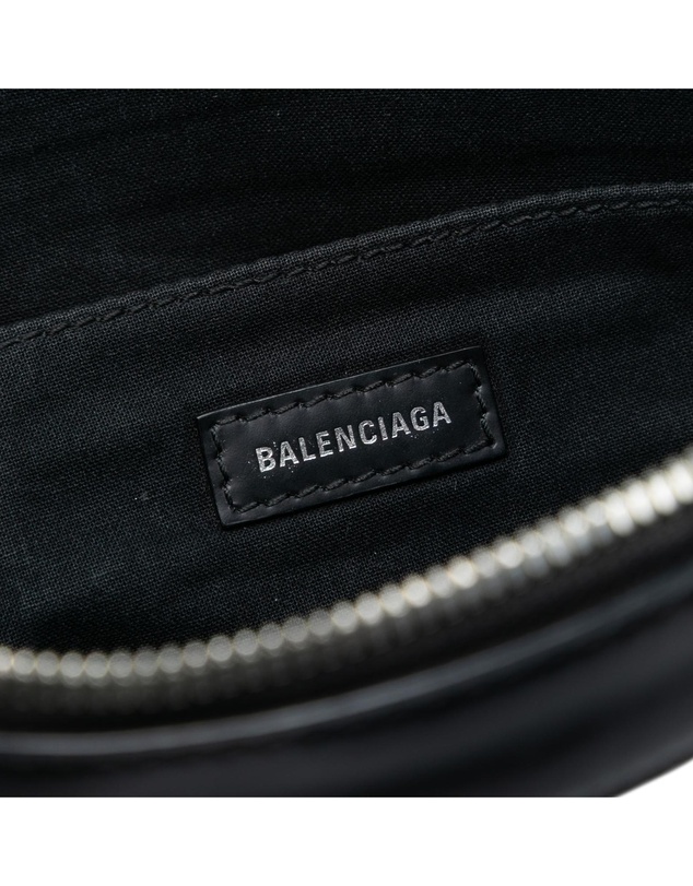Pre-Loved by Azura Reborn - Pre-Loved Canvas Navy Clip M