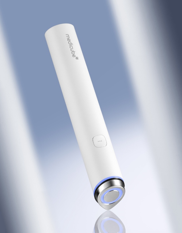 MEDICUBE - Age-R Booster Pro Mini White