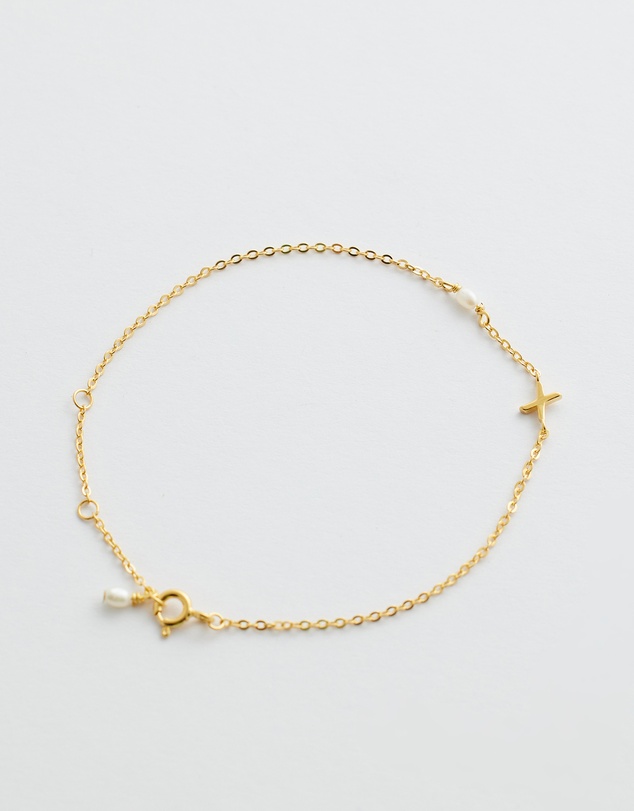 SAINT VALENTINE - Pearl Letter Bracelet - Gold X