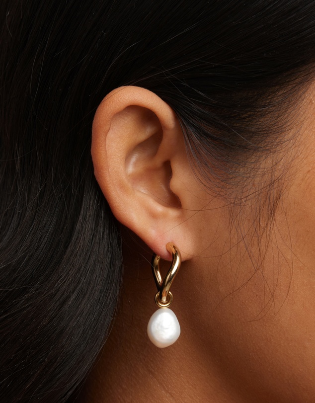 Astrid & Miyu - Serenity Pearl Charm 18ct Gold Plated Hoops