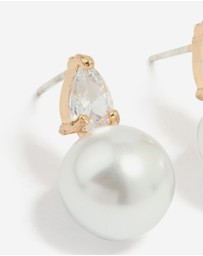 Lovisa - Gold Plated Mini Cubic Zirconia Pearl Drop Earrings