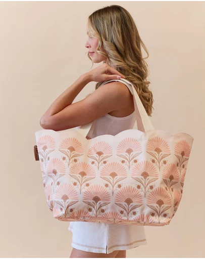 Sky Gazer - Scalloped Edge Beach Bag- Rosebud Cream