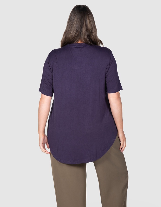 Love Your Wardrobe - Kelly Dipped Hem T-shirt