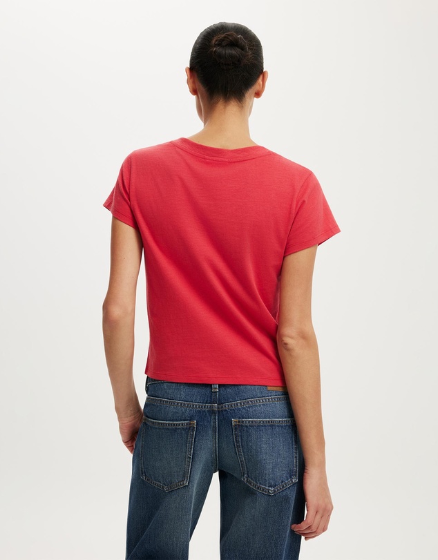 Cotton On - The Lcn V Neck Original Graphic Tee
