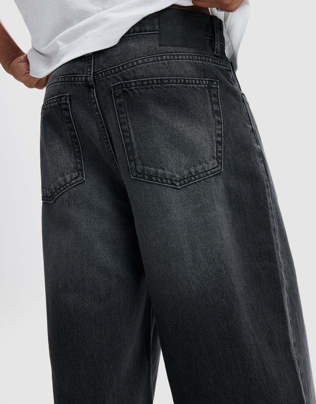 Cotton On - Super Baggy Jeans