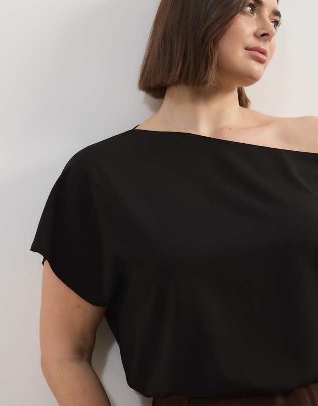 Atmos&Here Curvy - Willow Off Shoulder Top