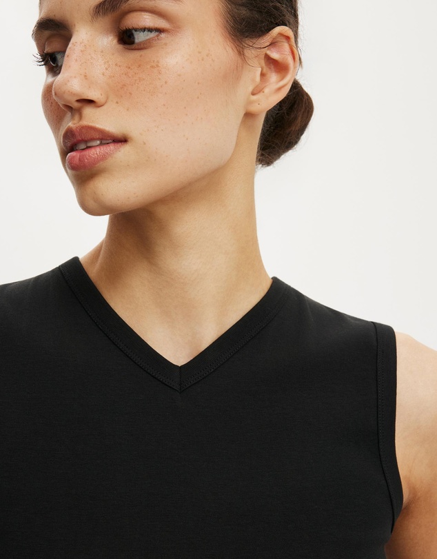 Cotton On - 90s V Neck Tank