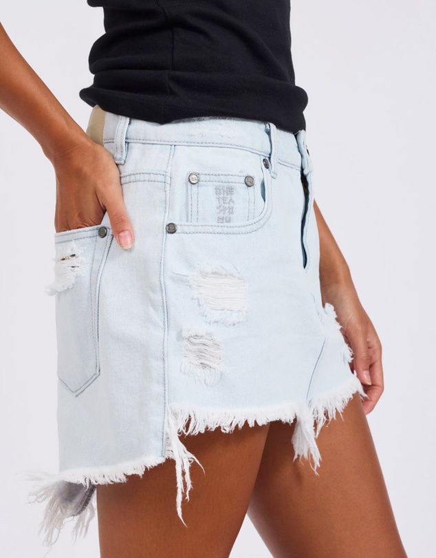ONE TEASPOON - Junkyard Low Waist Mini Denim Skirt - Xanthe