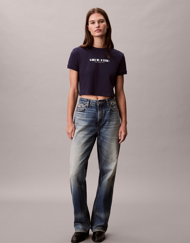 Calvin Klein Jeans - Logo Graphic Cropped T-Shirt