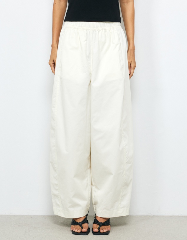 AERE - Organic Cotton Twill Barrel Leg Pants